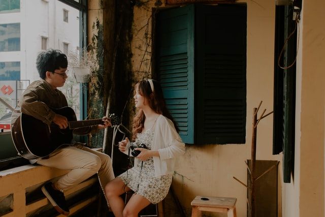 Cara PDKT dengan Gebetan yang Anak Rumahan