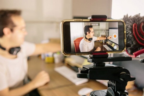 Modal Smartphone, Ini 5 Aplikasi yang Wajib Dimiliki YouTuber Pemula