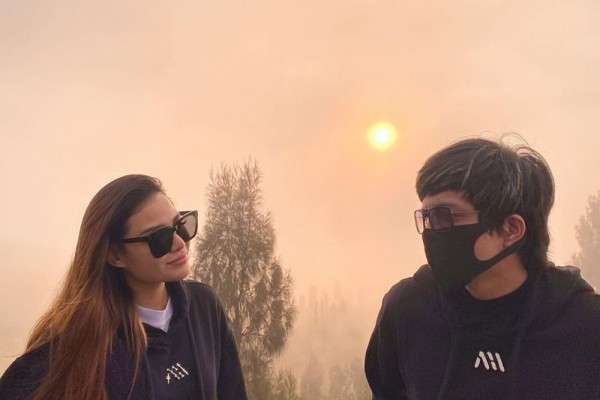 Manis Banget, 5 Bukti Cinta Atta Halilintar untuk Aurel Hermansyah