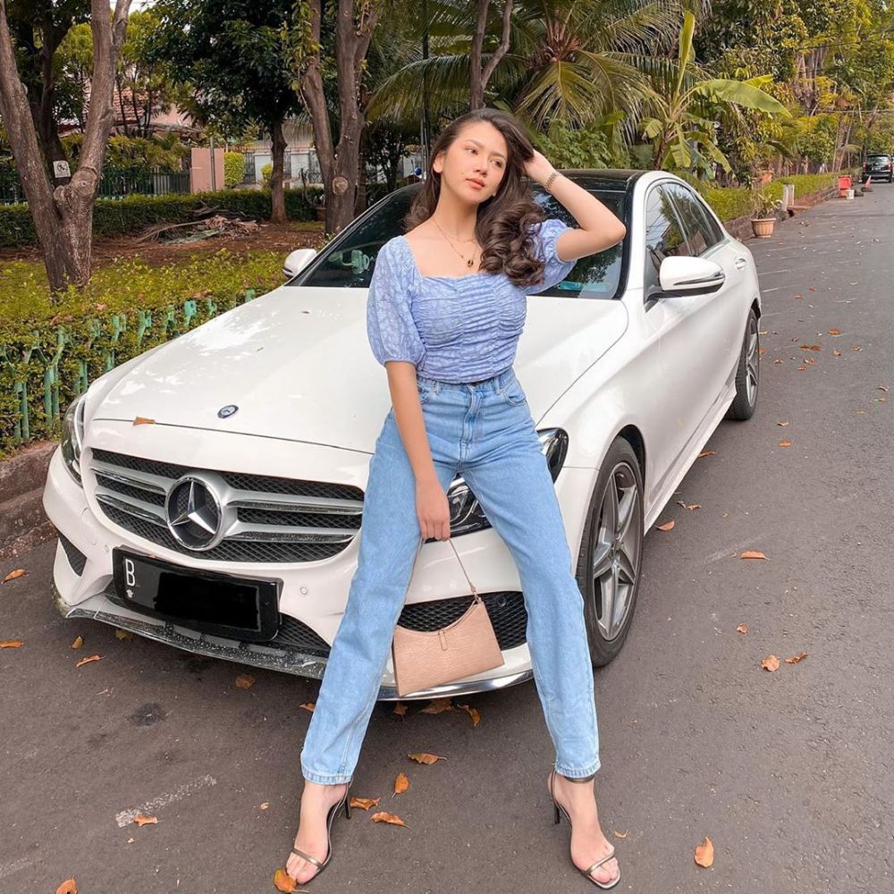 Ingat Perampokan Pulomas? Ini 9 Potret Body Goals Istri Muda Almarhum