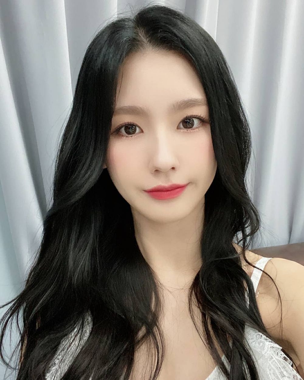 10 Pesona Miyeon (G)I-DLE Siap Debut Akting dalam Drama Baru
