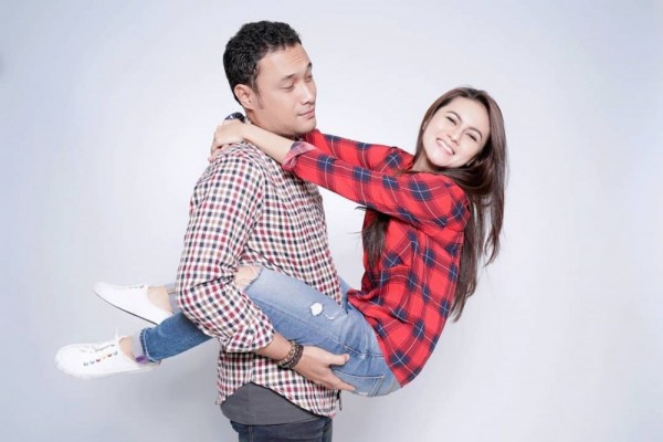 Suami Istri Jago Peran Jahat, 9 Potret Mesra Elsya dan Menco Hidayat