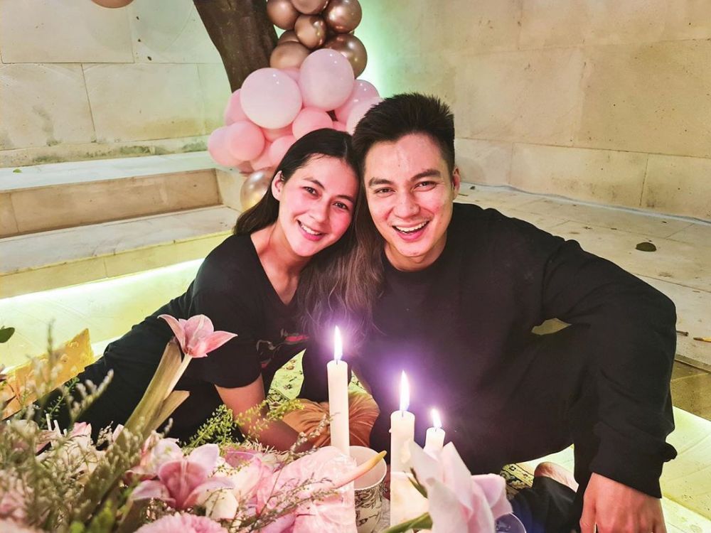 Awalnya Dijodohkan, 11 Artis Ini Akhirnya Menikah dan Bahagia