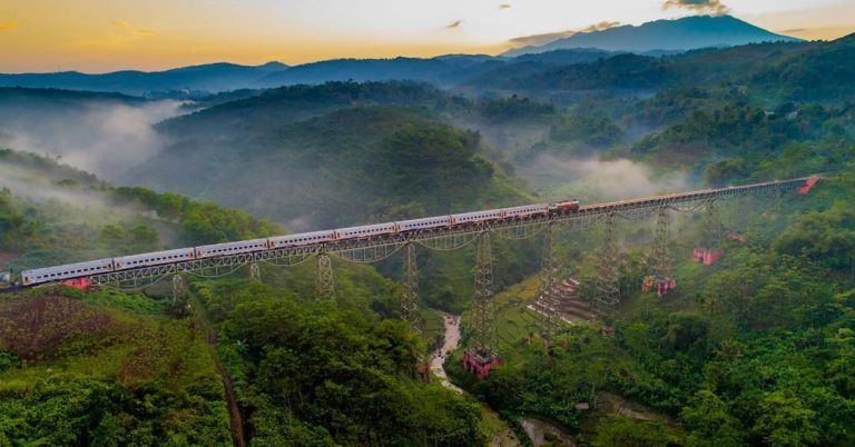 Masyarakat Berharap Pemerintah Tak Suntik Mati Kereta Argo Parahyangan