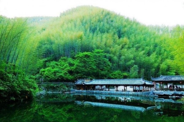 7 Wisata Kota Huangshan di Tiongkok, Ada Gua Cantik yang Misterius!