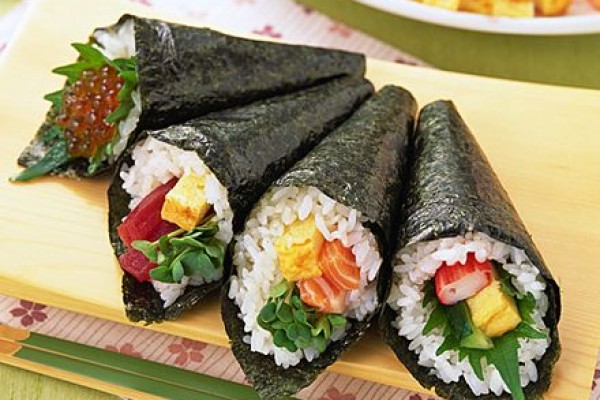 Tanpa Piring Sendok, Ini 5 Ide Bisnis Rolled Food untuk Snack Ringan