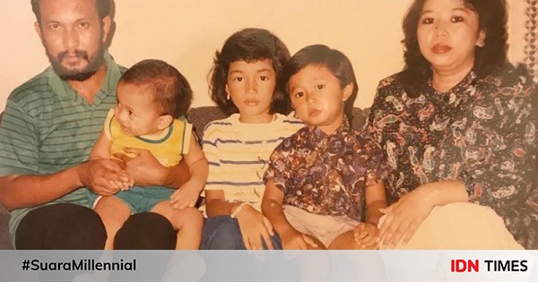 10 momen masa kecil artis bareng orangtuanya, foto masih pakai tustel
