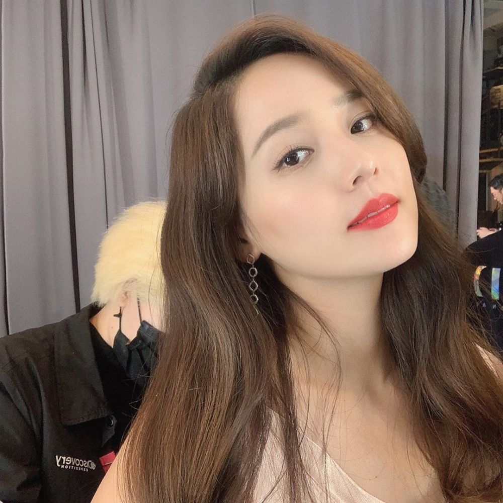 11 Potret Eugene S.E.S, Visual Legendaris Idol KPop yang Kini Jadi Ibu