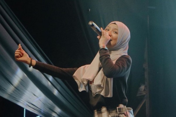 10 Potret Nashwa Zahira Saat Manggung, Pesonanya Bikin Meleleh