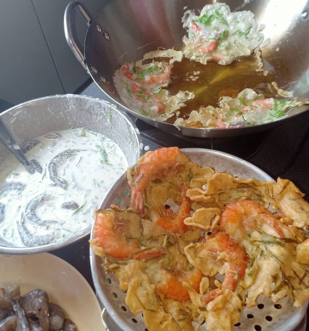 Resep Masak Rempeyek Udang yang Renyahnya Tahan Lama, Seenak Itu!