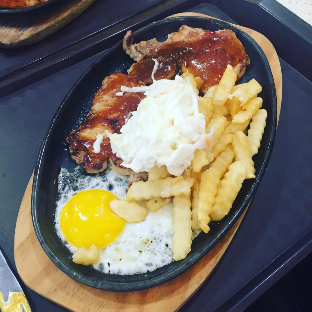 5 Makanan Terbaik di Tiong Bahru Food Centre Singapura, Semuanya Enak!