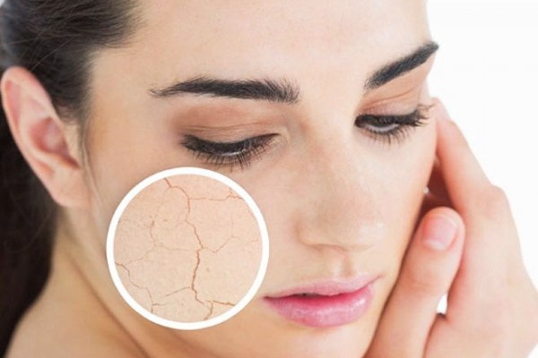 10 Rekomendasi Sunscreen bagi Kulit Wajah Kering