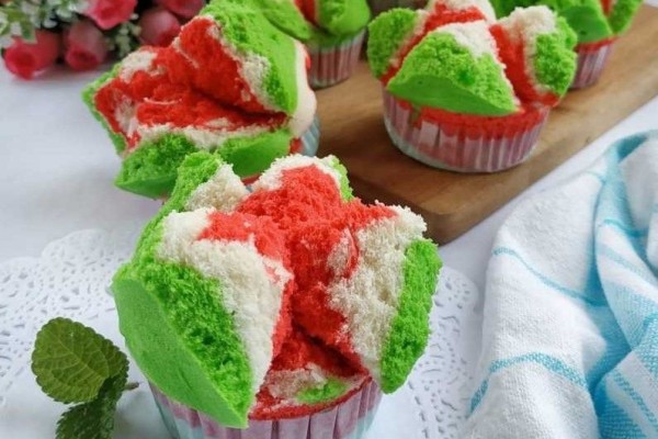 5 Kue Tradisional yang Colorful Ini Bangkitkan Semangat Belajar Anak!