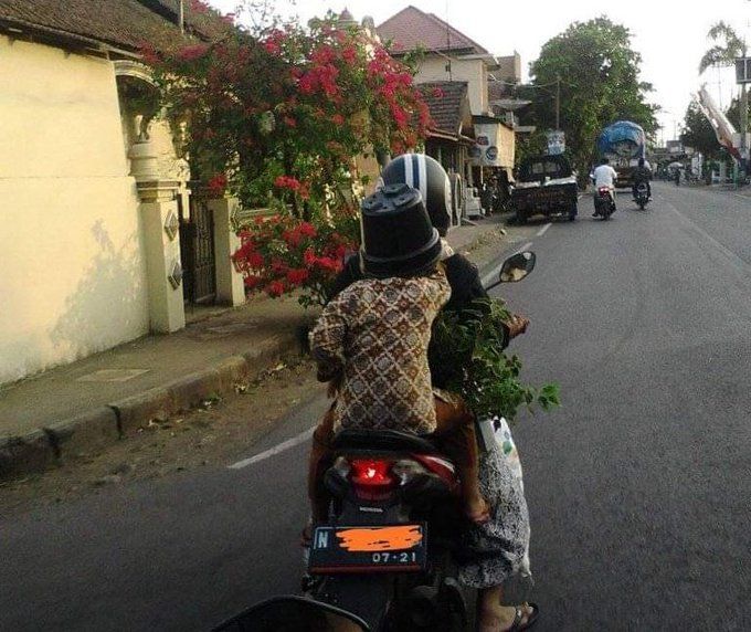 Relate Banget, 10 Hal Absurd Ini Jadi Keseharian Orang Indonesia