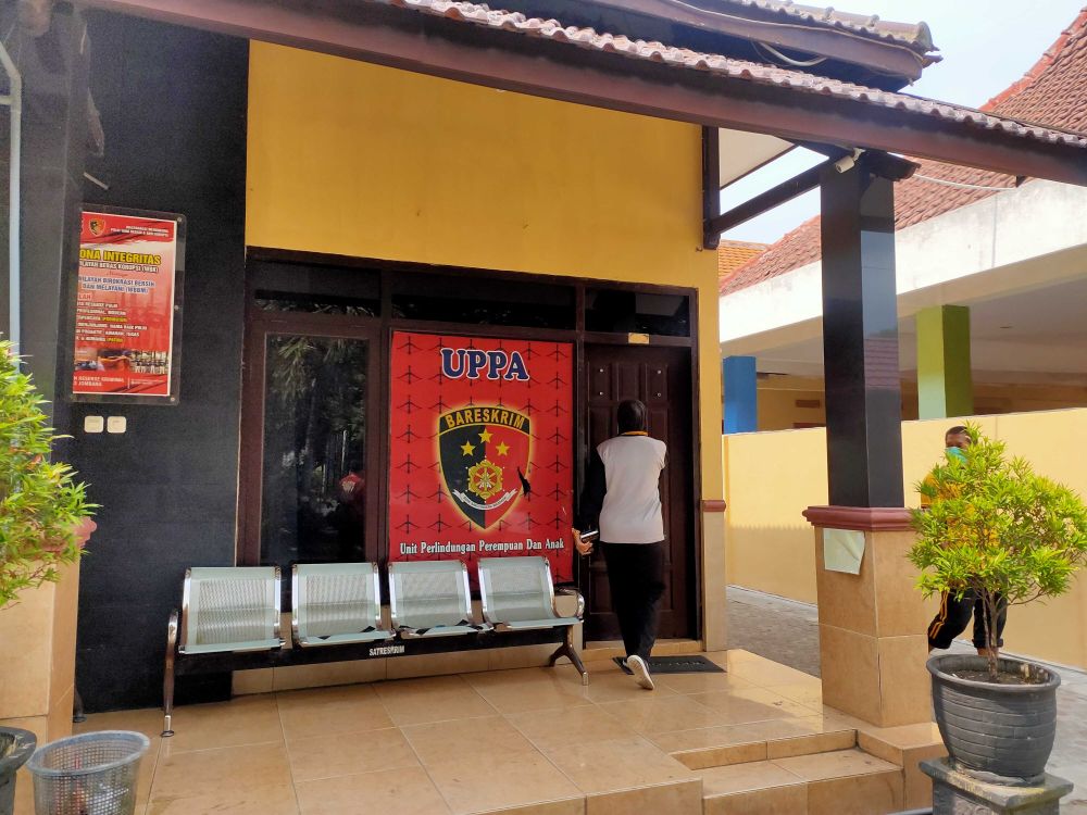 Diduga Korban Pembunuhan, Polisi Bongkar Makam Bocah SD di Jombang