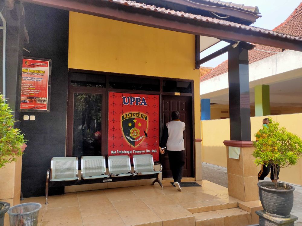 Pria di Jombang Setubuhi Sepupu di Rumah Kosong