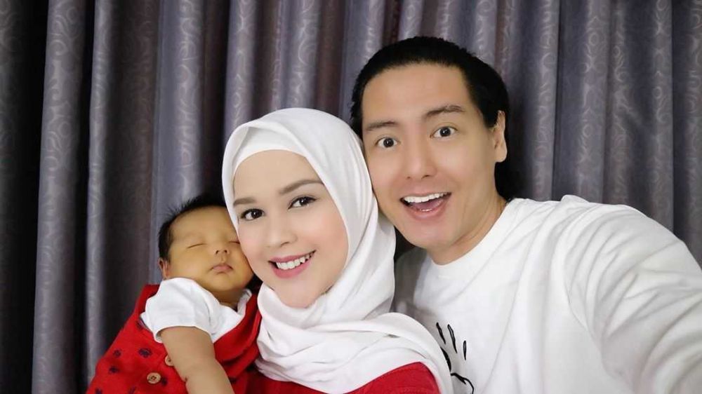 9 Potret Bahagia Cut Meyriska Bersama Baby Shaquille, Mama Muda Idaman