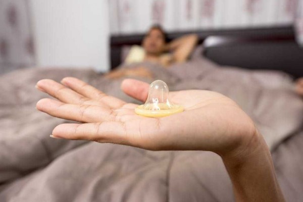 Cepat Lakukan Ini Terlanjur Berhubungan Seks, Tanpa Kondom