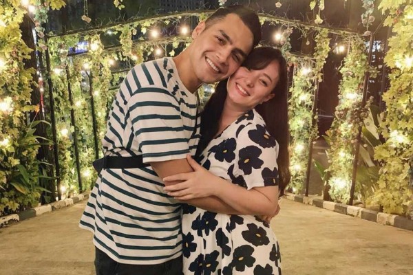 9 Potret Manis Pemain 'Kemilau Cinta Kamila' dengan Keluarga Kecilnya
