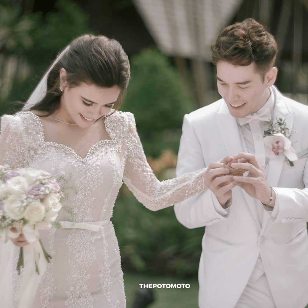 10 Adu Mesra Nella-Dory vs Audi-Anthony yang Sama-sama Pengantin Baru