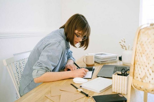 5 Cara Elegan Hadapi Atasan yang Suka Semena-mena, Jangan Resign Dulu