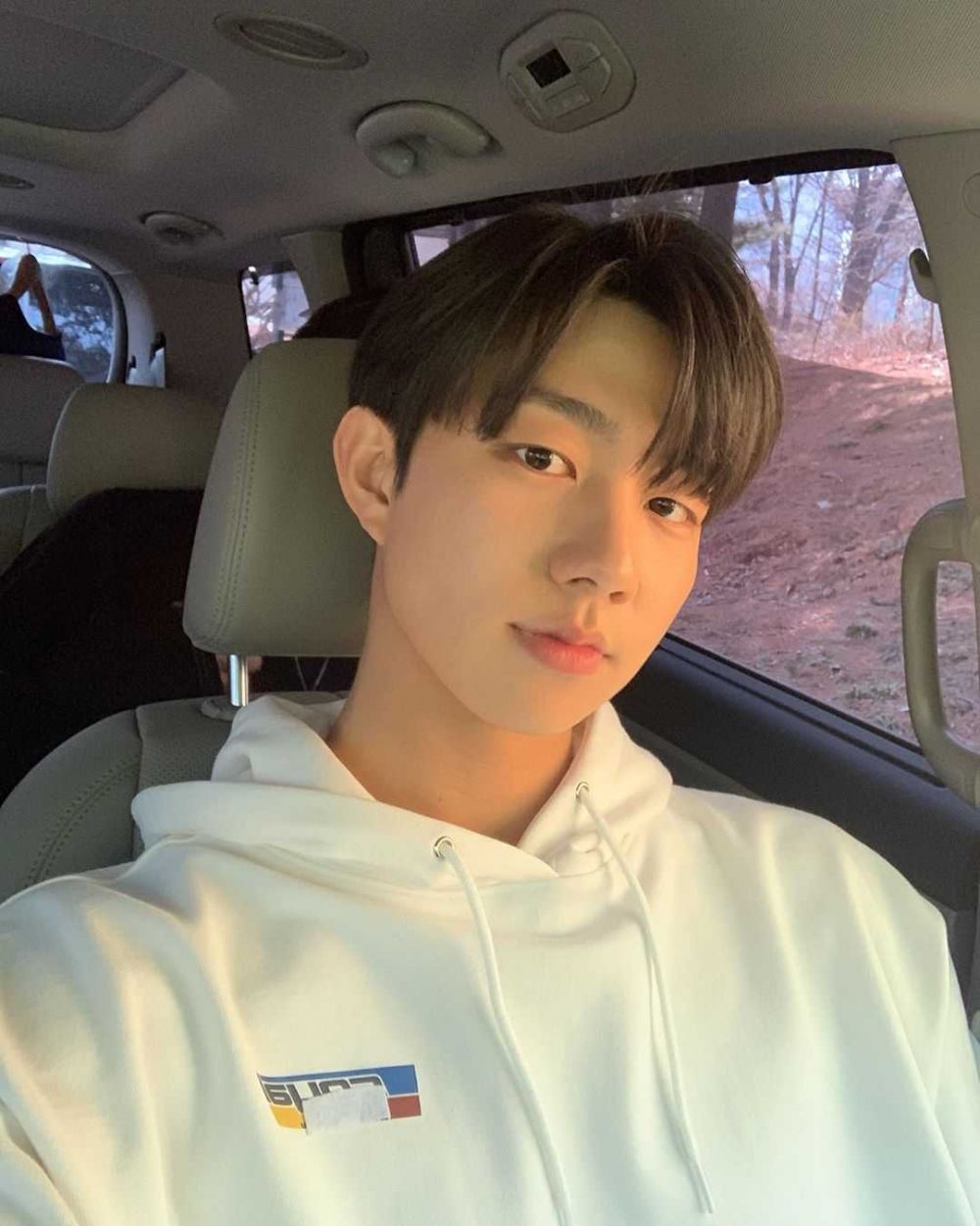 Dekat dengan Rossa, 11 Potret Aktor Ki Do Hoon yang Siap Bikin Meleleh