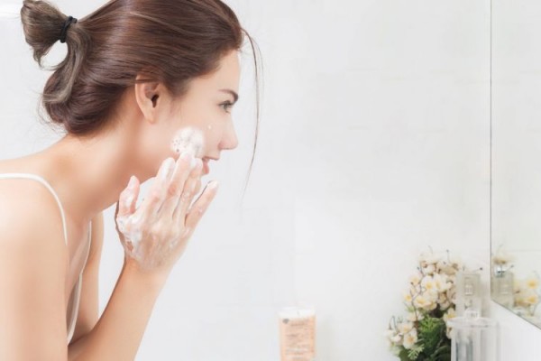 Facial cleanser