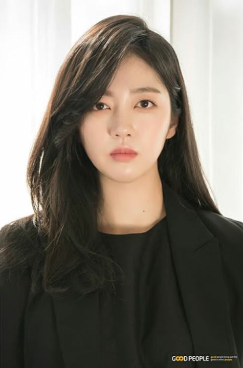 10 Potret Baek Soo Min yang Debut di KDrama 'More Than Friends'