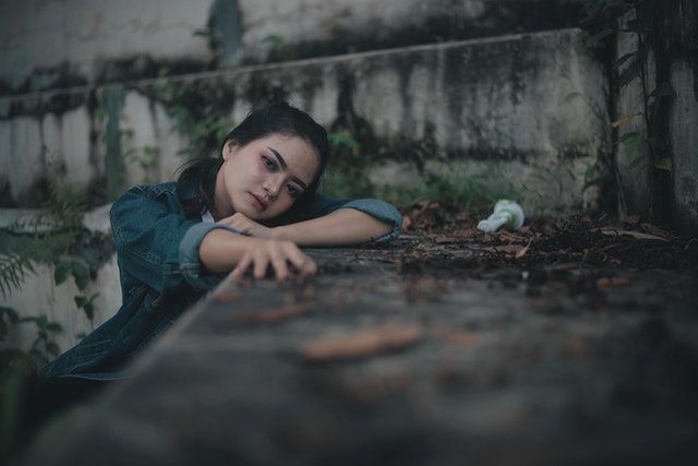 Melankolis, 5 Zodiak Cewek Ini Kerap Menyimpan Luka Lama dalam Hatinya