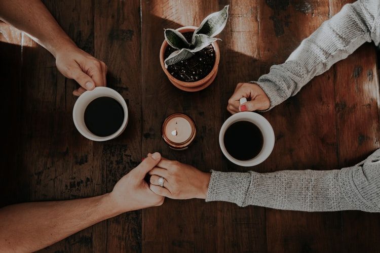 Sosok Idaman, 5 Zodiak Ini Paling Berdedikasi untuk Pasangan Mereka