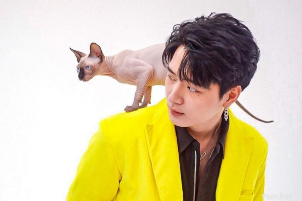 Cute Abis! 10 Potret Gemas Krist Perawat Bersama Hewan Peliharaannya