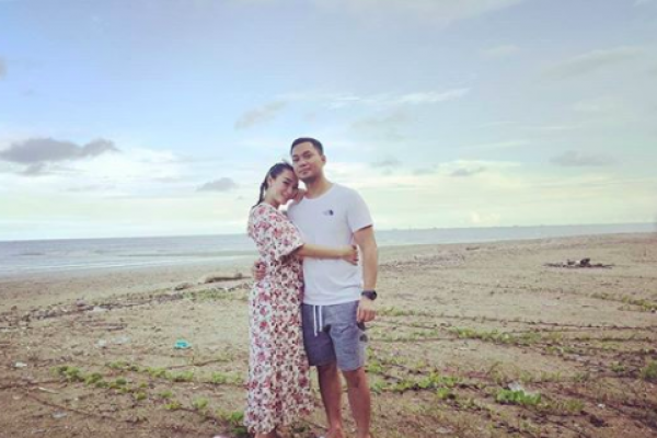 Lagi Bunting, 10 Perjalanan Cinta Zaskia Gotik dan Suami, Awas Baper!