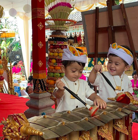 Hamil Anak Ketiga, 10 Momen Harmonis Keluarga Artis FTV Kadek Devi