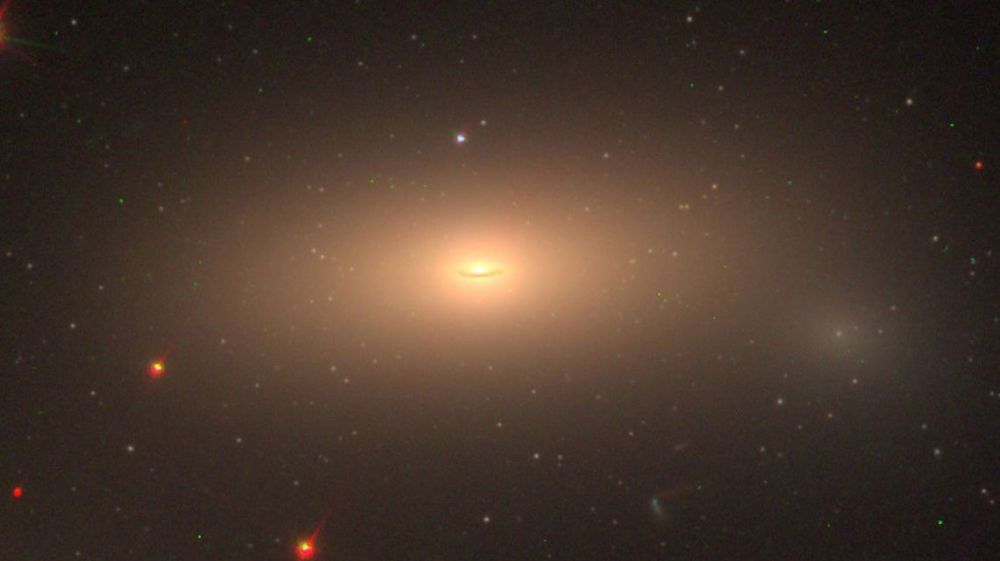 Lubang Hitam Raksasa NGC 1277, Tempat Paling Menyeramkan yang Harus Diwaspadai 