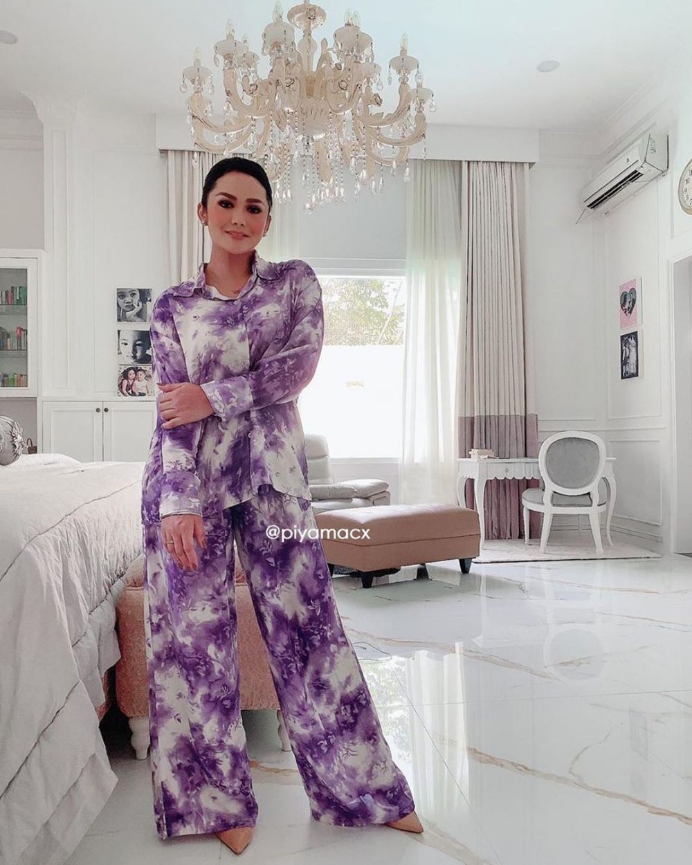 8 Artis Indonesia Punya Lapangan Olahraga di Rumahnya, Sultan Banget!