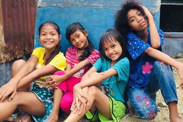10 Potret Kompak GTLOSIAR, Pemain Parodi FTV Kumenangis Versi Bocah!