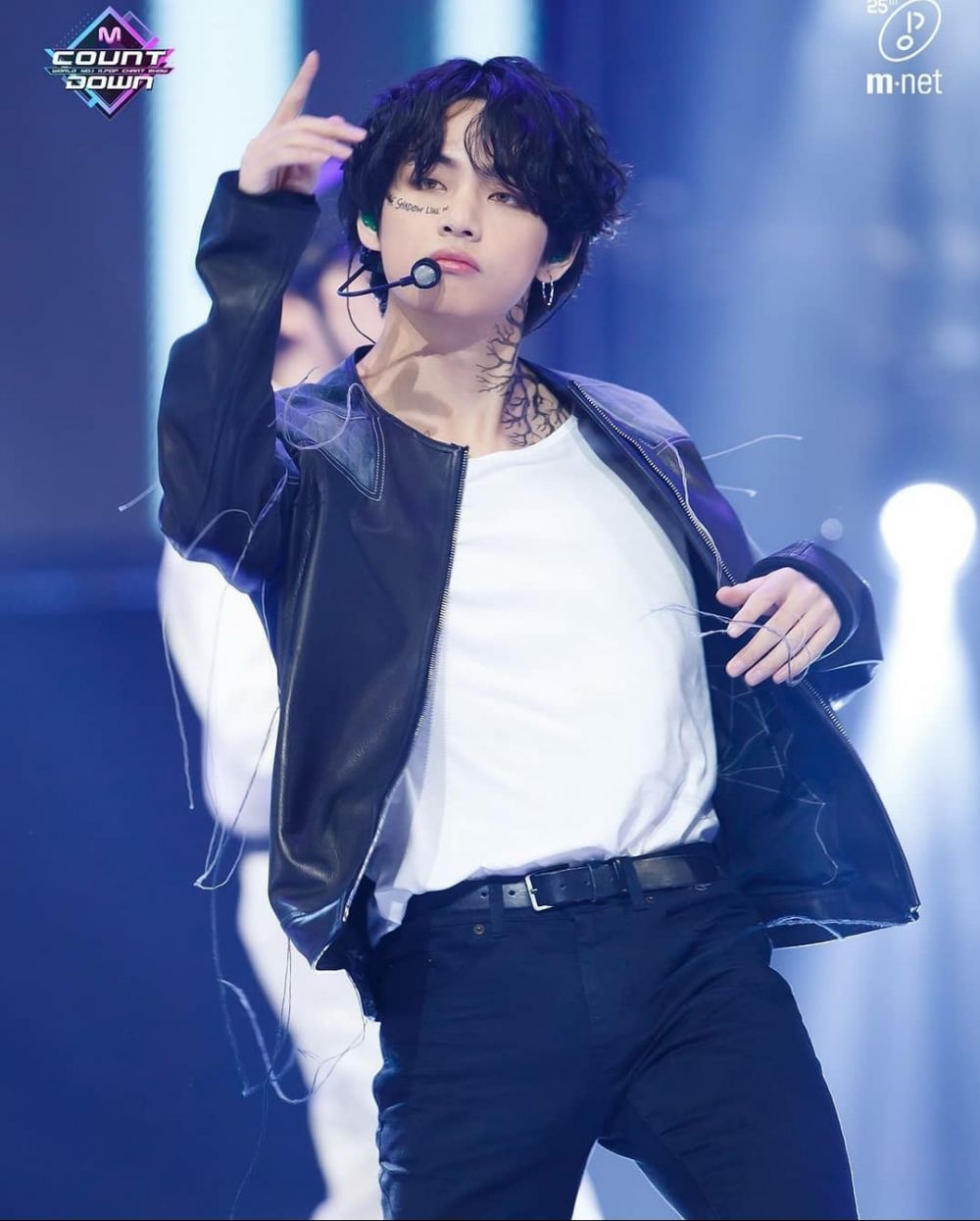 12 Idol KPop Ini Punya Aura yang Berbeda di Atas Panggung, Ada Biasmu?
