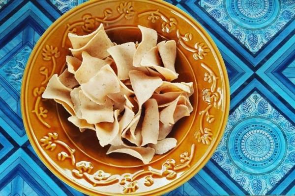 Lauk Darurat, 10 Kerupuk Nusantara Ini Bisa Dimakan Bersama Nasi