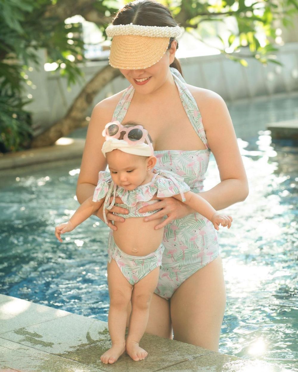 10 Potret Kece Shandy Aulia Saat Berenang, Makin Glowing Basah-basahan