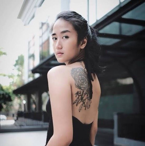 11 Artis Pamer Tato Indahnya, ada Zara Adhisty hingga Anya Geraldine