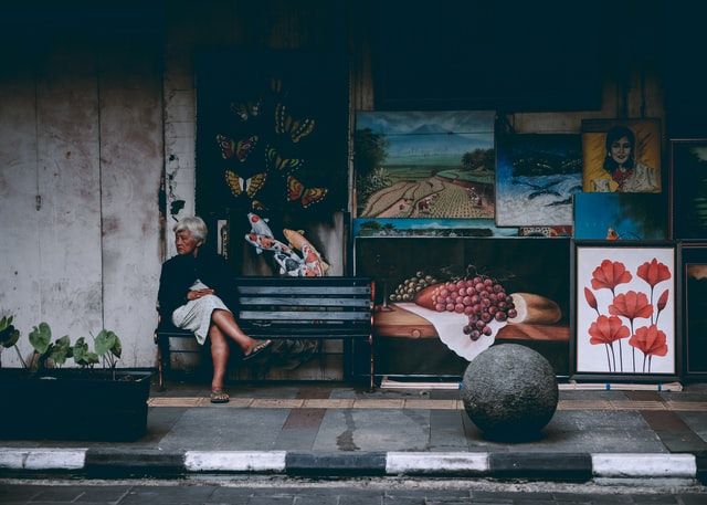 Tips Berbelanja Kerajinan  Tangan khas Nusantara yang  Wajib 