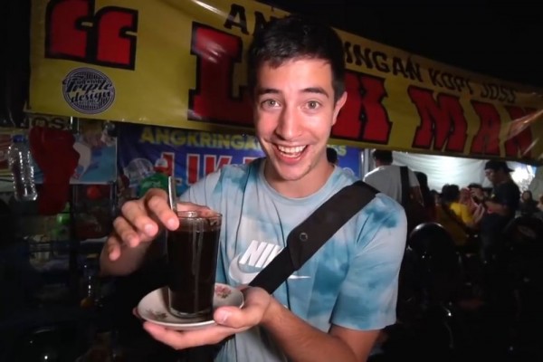 5 Kuliner Enak Yogya Ala Food Vlogger Luke Martin, Wajib Banget Cobain