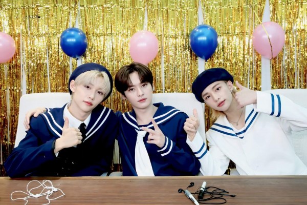 10 Potret Kompak Felix, Hyunjin dan Lee Know Trio Dancer Stray Kids