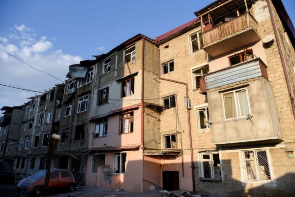 Belasan Tewas, Rusia Minta Gencatan Senjata di Nagorno-Karabakh