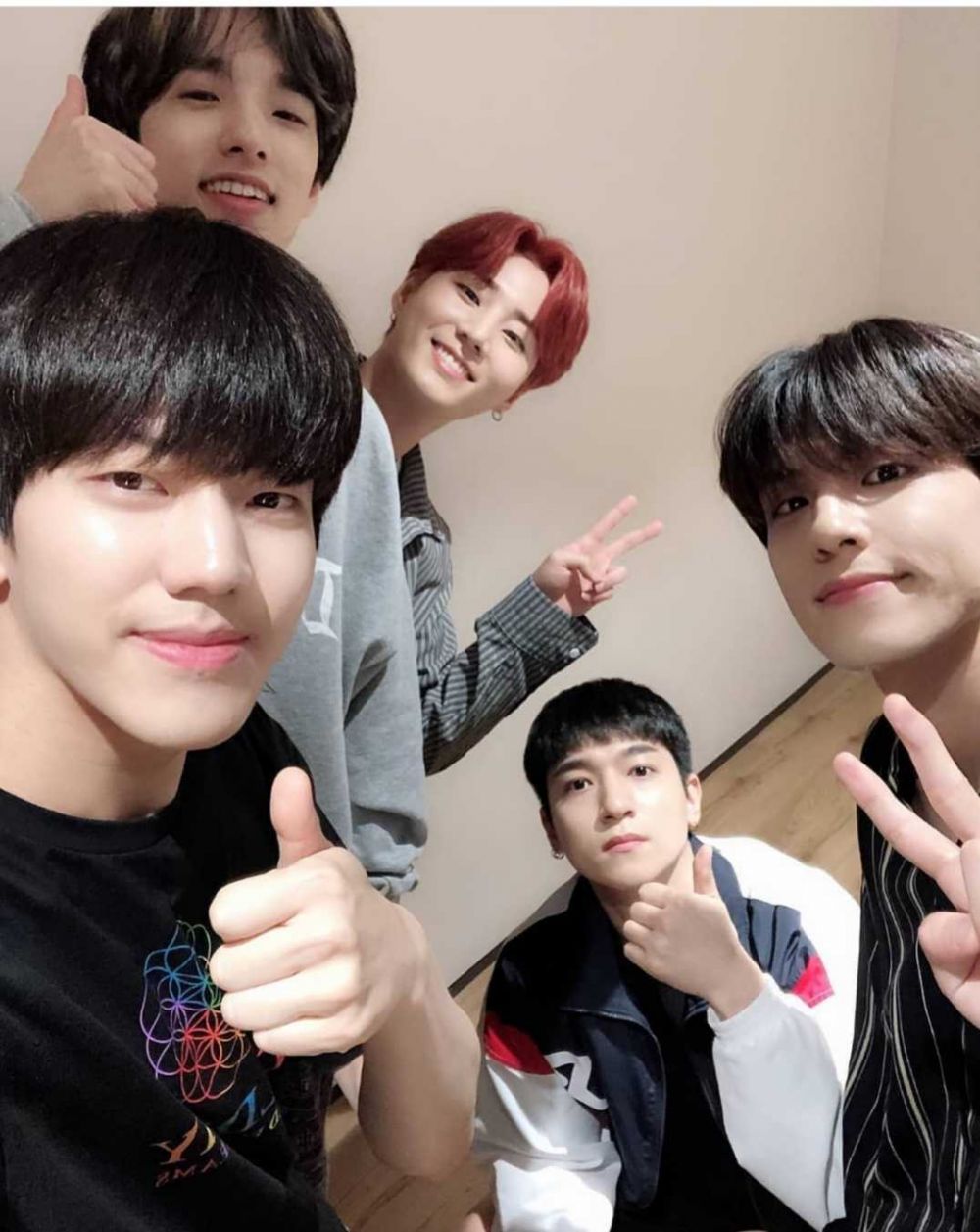 16 Keunggulan Sungjin DAY6 yang Multitalenta Abis, Bikin Kagum!