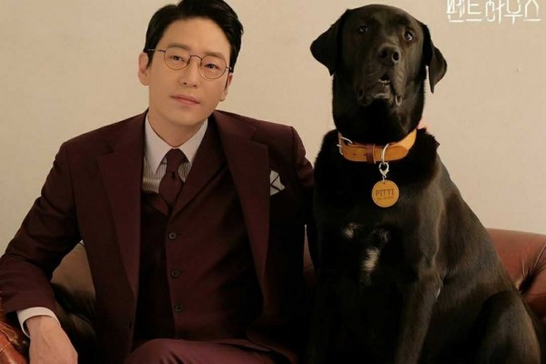 9 Potret Berkarisma Uhm Ki Joon Main KDrama Terbaru The Penthouse