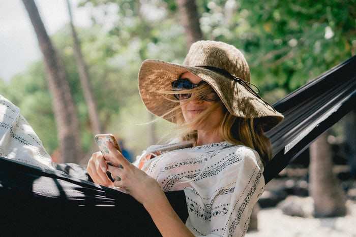 Meski Good Looking, 5 Sikap Ini Bisa Bikin Kamu Jadi Dijauhi Teman