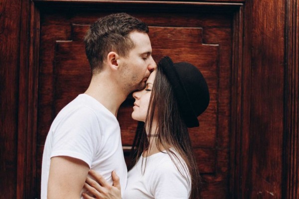 6 Kualitas Diri yang Bikin Pacar Enggan Selingkuh Darimu, Mantap!
