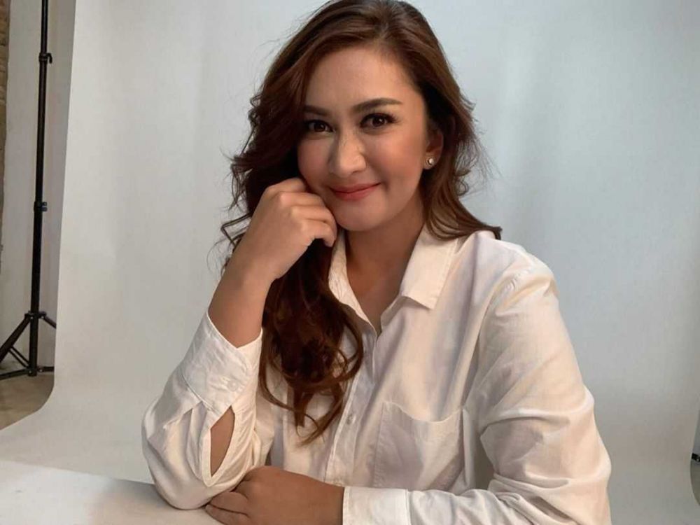 9 Seleb Ini Pindah Agama Lebih dari Sekali