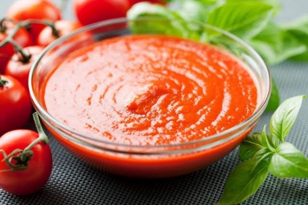7 Cara Membuat Saus Tomat Homemade yang Mudah dan Praktis
